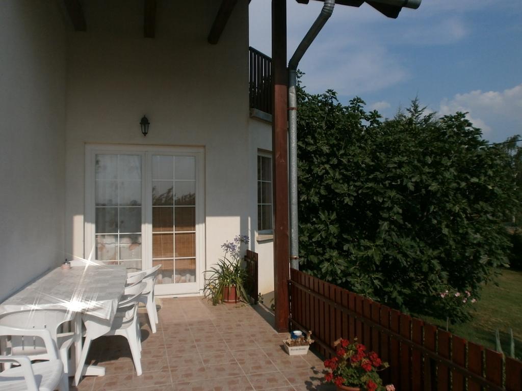 Fehér Rózsa Apartman Cserszegtomaj Camera foto