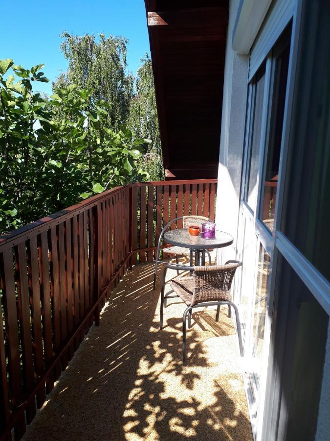 Fehér Rózsa Apartman Cserszegtomaj Esterno foto
